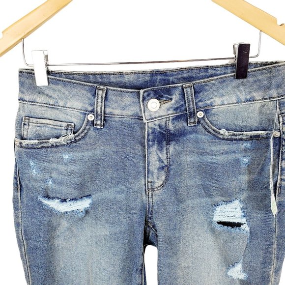 Time Tru Bermuda Jean Shorts Distressed New With Out Tag - Picture 3 of 7